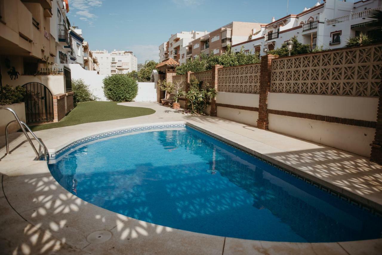 Apartamento Cala De Nerja-Lovely Bagian luar foto