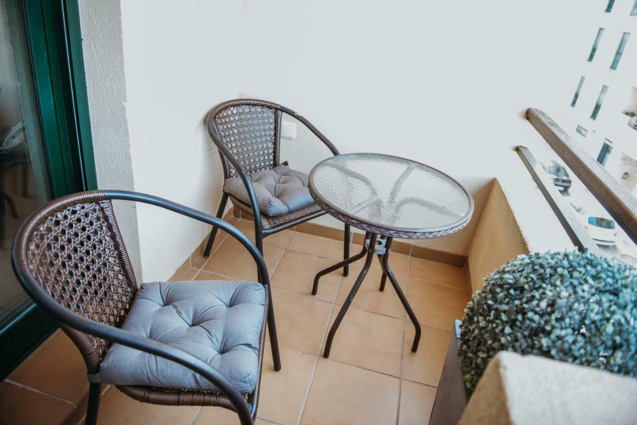 Apartamento Cala De Nerja-Lovely Bagian luar foto