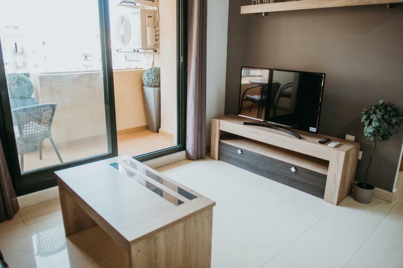 Apartamento Cala De Nerja-Lovely Bagian luar foto